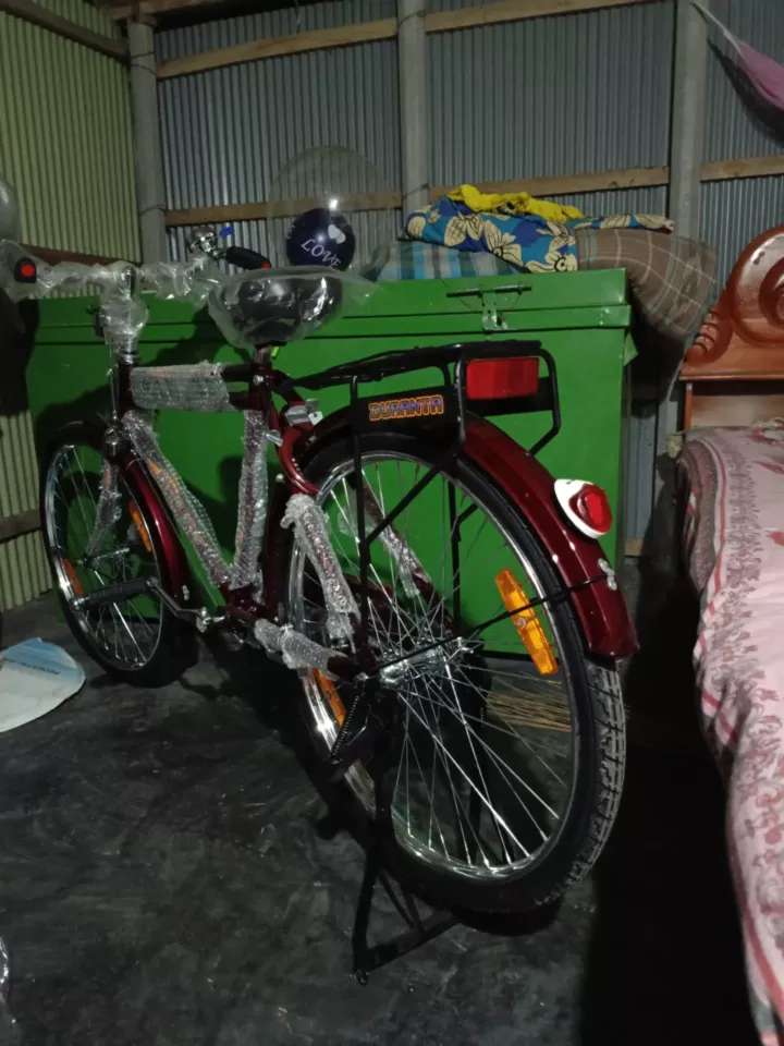 Emon Via Profile Picture